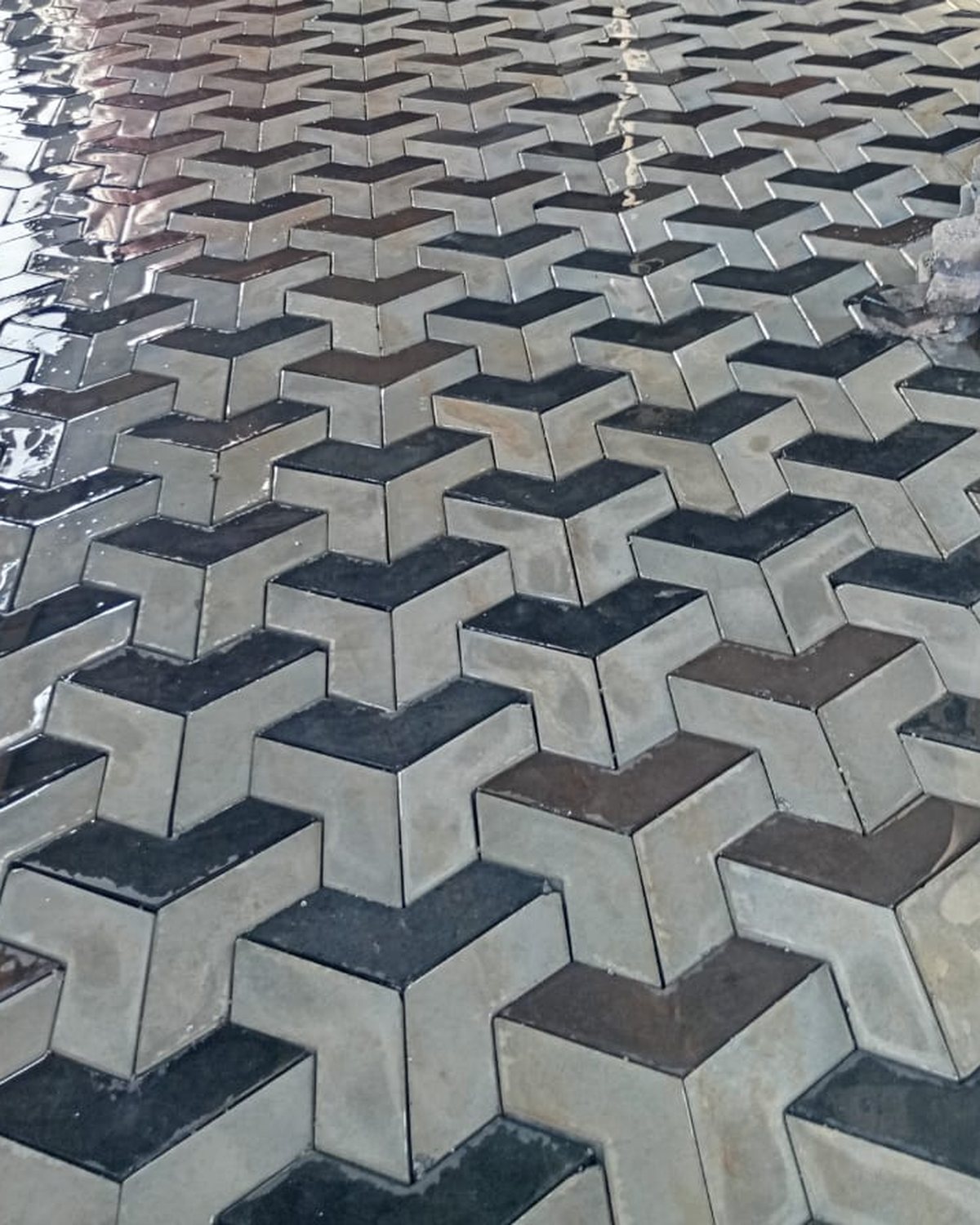 Cour de villa en Pavé 3D motif Y, coloris gris et noir